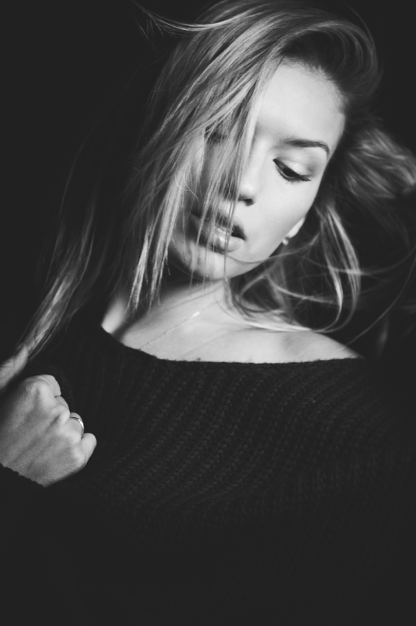 ain-t-no-love:  Carly Russ @carly329 @fordmodels_chi by billy rood. 