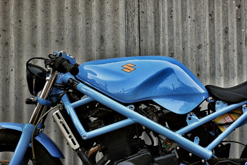 rscrambler:Suzuki Bandit 400 Cafe Racer - Super Blue D’Bandido 