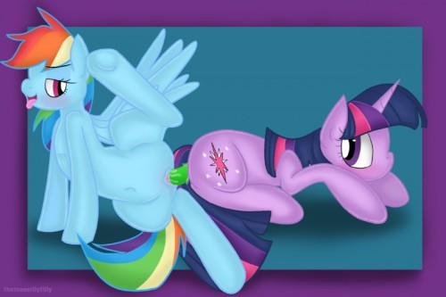 Sex insert-clop-material-here:  In the middle pictures