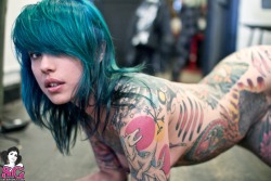 sglovexxx:  Akuma Suicide