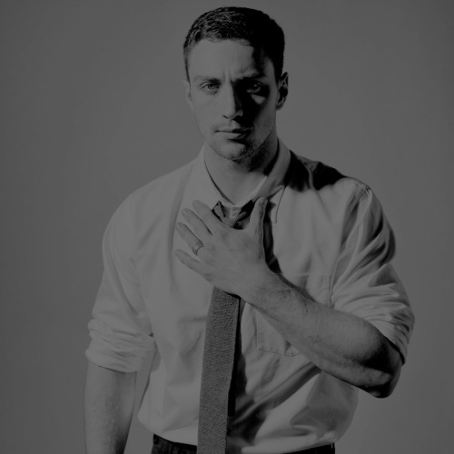 loganlemans:  I haven’t got any friends from where I grew up, but that’s not to do with fame. 