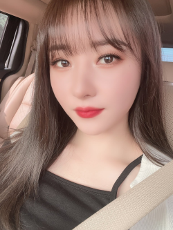 korean-dreams-girls:SuA (Dreamcatcher) - Selcas