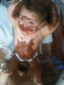 darrenthedragon:  10 pictures that will make you hesitate to have children… LMAO!!!  scribblekitchen nvm