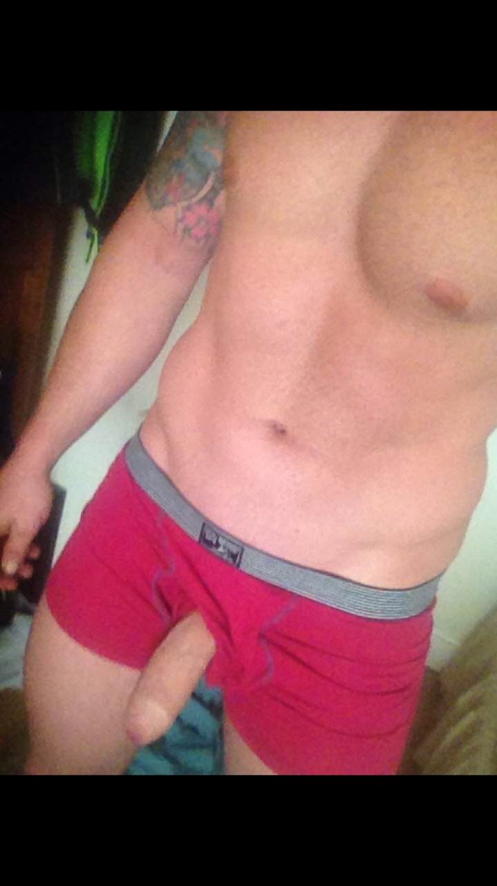 exposedstraight:  Kris