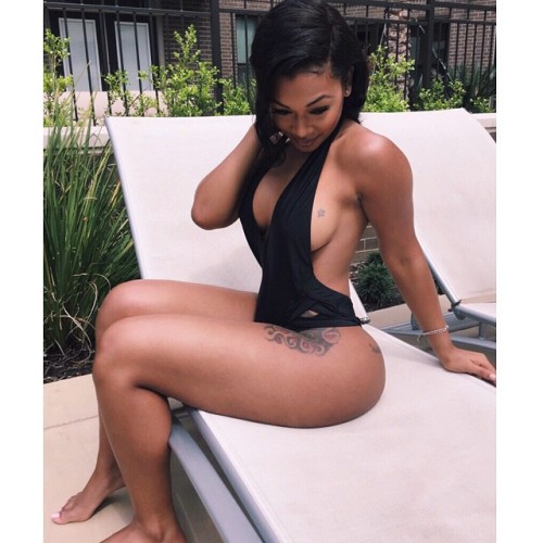 bombshellbootys:  Miracle Watts adult photos