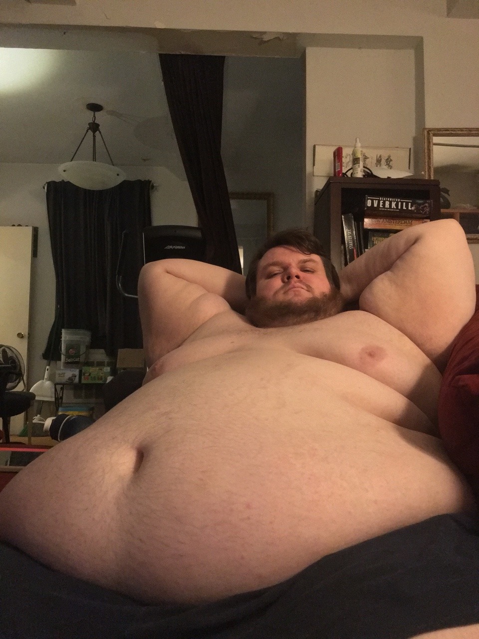 fatbestfriend:   Can you guess my sexy secret? 😉  I’m filled with thousands
