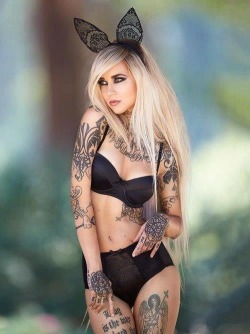 tattooedmafia:  Sara Fabel 