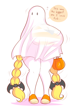 theycallhimcake:  theycallhimcake:  Don’t worry Cassie, you’ll make a great half-sheet ghost. There’s something that… sticks out, though…  Bringin’ back an oldie from last year, I still dig it. 