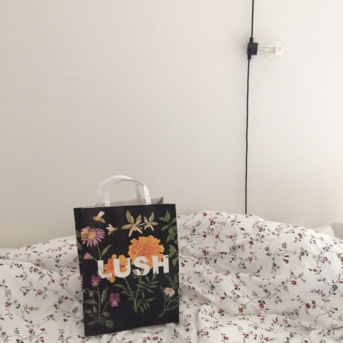 toorches:treated myself w some skincare today