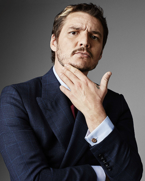 hoeberynmartell:PEDRO PASCAL PHOTOGRAPHED FOR MR PORTER.