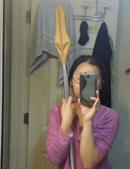ceratopian:  Starting painting Florina armor today. Front part already cracked. :( Oh well. Continue