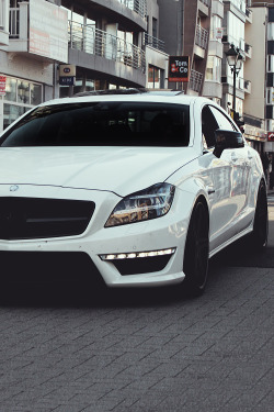 auerr:  Mercedes-Benz CLS 63 AMG 