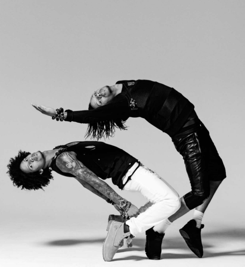 a-girl-walks-in-paris-at-night: Les Twins photographed by Michael Avedon wearing Philipp Plein for The Fashionable Lampoon issue n°4 since two pics outta three are out. 