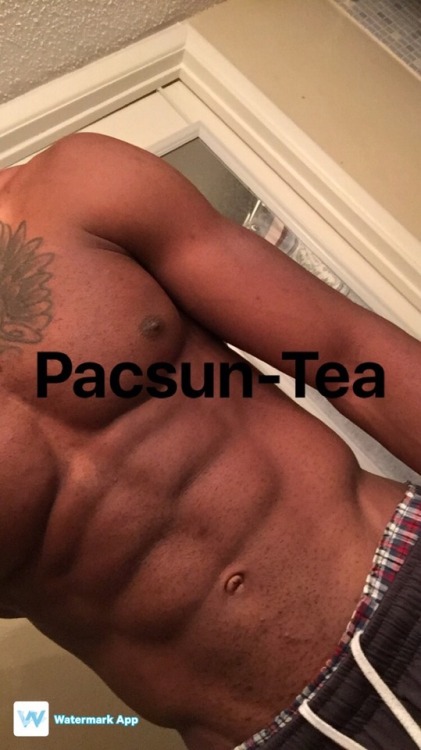 str8dudezxposed:  pacsun-tea:  Cute Dread head 🤤💦  🤤🤤