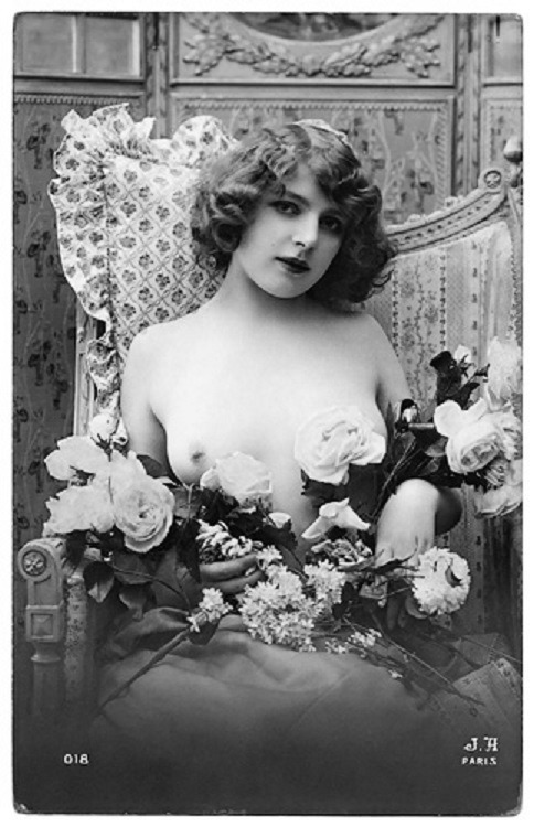 mysweetelizabeth:  Vintage French postcard porn pictures