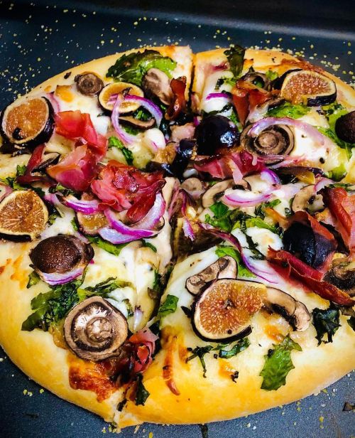 Fig &amp; Arugula &amp; Mushroom &amp; Pancetta &amp; Goat Cheese Pizza&hellip;#