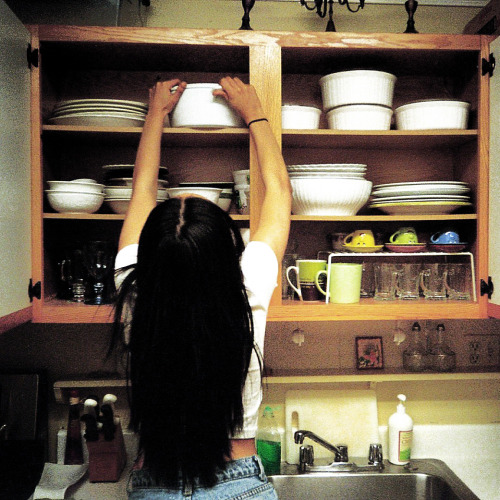 colourmeyouus:kitchen portrait studies on absolutely nothing ‘15