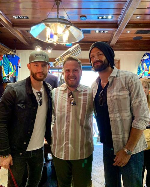 positivexcellence:J2 with a fan in Rome 5/17/19(x)