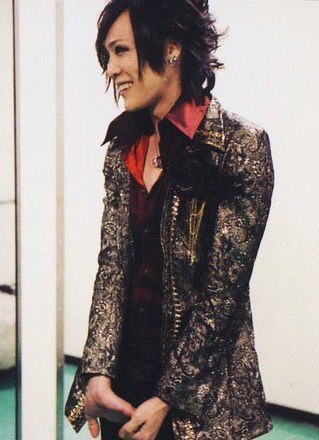 jrockmakesmyday:  (´∀｀) 