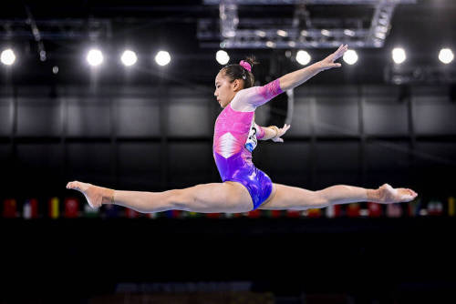 agathacrispies: Tang Xijing of China competes on Balance Beam during Women’s Artisti