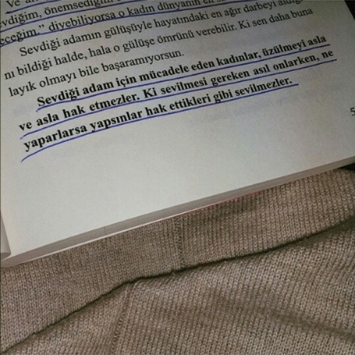 benihepsevsen:  Bana Seni Seviyorum Deme Hissettir