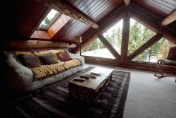 kiss-mythirdeye:  I want an attic like dis 