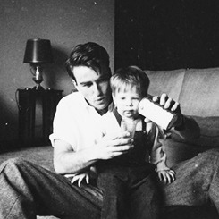 jacquesdemys:  Montgomery Clift playing with Flip McCarthy, 1949. Photographed by