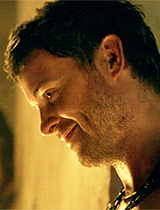 kinneysexual:   1/∞ reasons to watch Spartacus (in no particular order, of course):  the pretty handsome good guys  