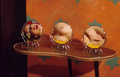 urlof:Alva Bernadine Nudes in Mirrors
