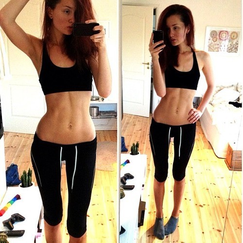 tightdreams:  Follow your TiGHTDREAMS for more hotties!
