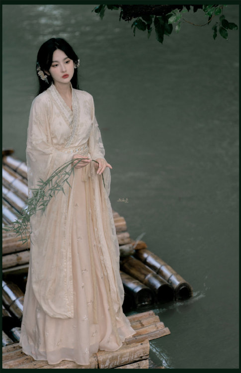 hanfugallery:chinese hanfu by 无妄亭