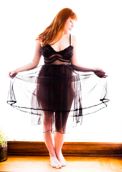 pig-island:Black Butterfly I had a really good light from big windows in the living room.  I took white sheets and covered the window — making it into very large light diffuser where light source is the Sun.  Sierra has a black dress — under the