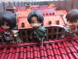  Nendoroid Mikasa, Levi, and Eren on display