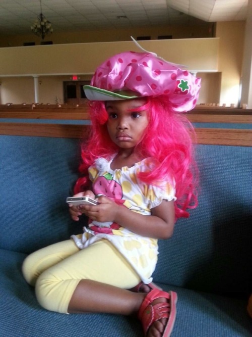 king2win:  Yall can’t tell me nothing bout this one.  “The Black Strawberry Shortcake” expect-the-greatest  cosplayingwhileblack <3