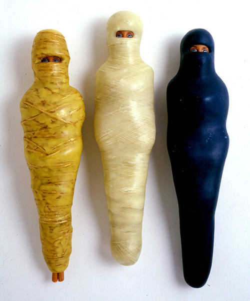 ufansius: Mummified Barbies - E.V. Day