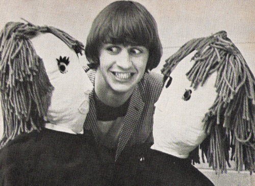 thateventuality:Scan - Ringo with two of the giant Beatle-dolls that were given to the boys during t