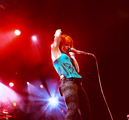 headfirrstforhalos:  ignorance live in chile, feb. 2011
