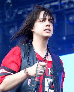 stereogum:  Some news from Day 1 of Governors Ball: Julian Casablancas said onstage his Voidz LP is out in September, Run The Jewels said their new LP’s out “very fucking soon.” 