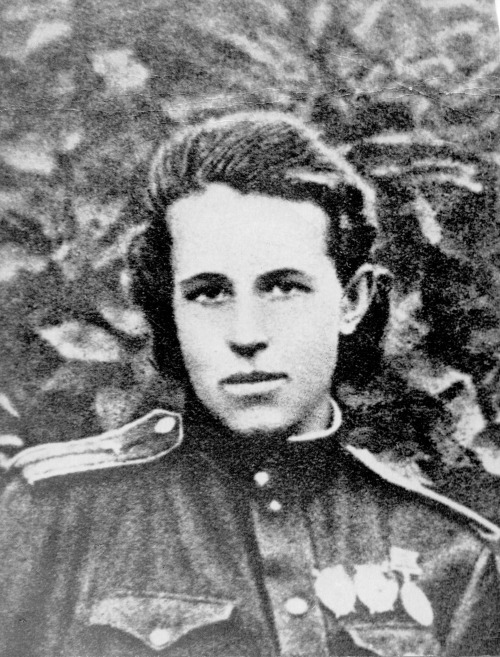 peashooter85:The Story of the Flying Lady Badass Anna Yegorova Born to a Russian peasant family in 1916, Anna Yegorova w