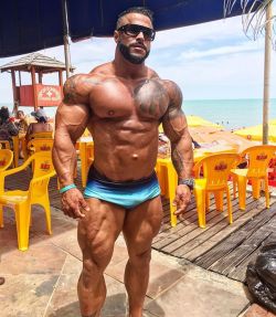 drwannabebigger:Bruno Moraes Cunha