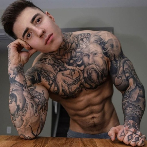 :Sam Noriega is…A PERFECT MALE SPECIMEN