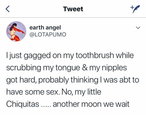 pussy-and-pizzza-x: thequiet-youth:   wonderytho:  meirl  #DEAD 🤣😂   Another moon 😂😂😂 