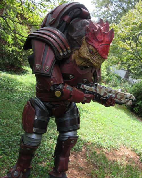 fableprincess:  cosplaysleepeatplay:  wisconsinwarlock:  k-blamo:  urdnot wrex cosplay available for sell at etsy store thestrandedrobot  Holy. FUCK.  If I walk out and see this. I will run away!!!  If I walk out and see this I will HUG it!!!  If you