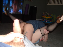 wifesharingfantasy1:  @JerseyCouple Kik &amp; Yahoo are JerseyCouple22 JerseyCouple FunWife’s Personal Pics Http://JerseyCouple22selfshots.tumblr.com/ http://jerseycoupleselfshots.blogspot.com/ cuckoldwebcams:  Keep stroking cuckold but don’t you