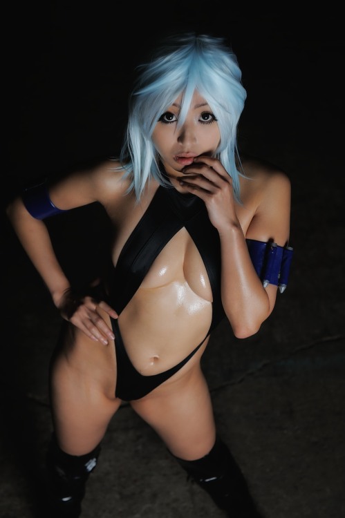 Cute Cosplay Girl Haikarabitch (Monster Hunter Armor) 3-8