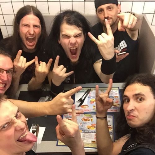 First #wafflehouse of the No Sleep ‘Til @wafflehouseofficial #tour with @ikillya and @yesterda
