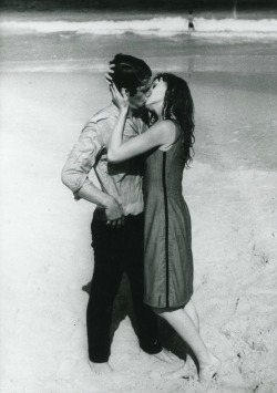 Jean-Paul Belmondo et Françoise Dorléac dans ” L’ homme de Rio”, 1964.