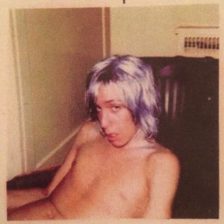 icky-pop:  Iggy Pop with blue hair courtesy