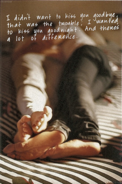teenagepics:  If you’re a teen you must follow this blog. 
