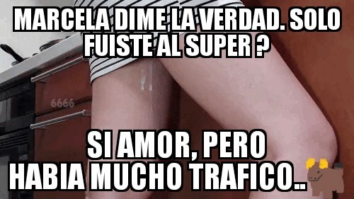 parejitamuyhot:  Marcela que escurre por tu pierna ? Haaa. Se me tiro el yogurt. Porque ?
